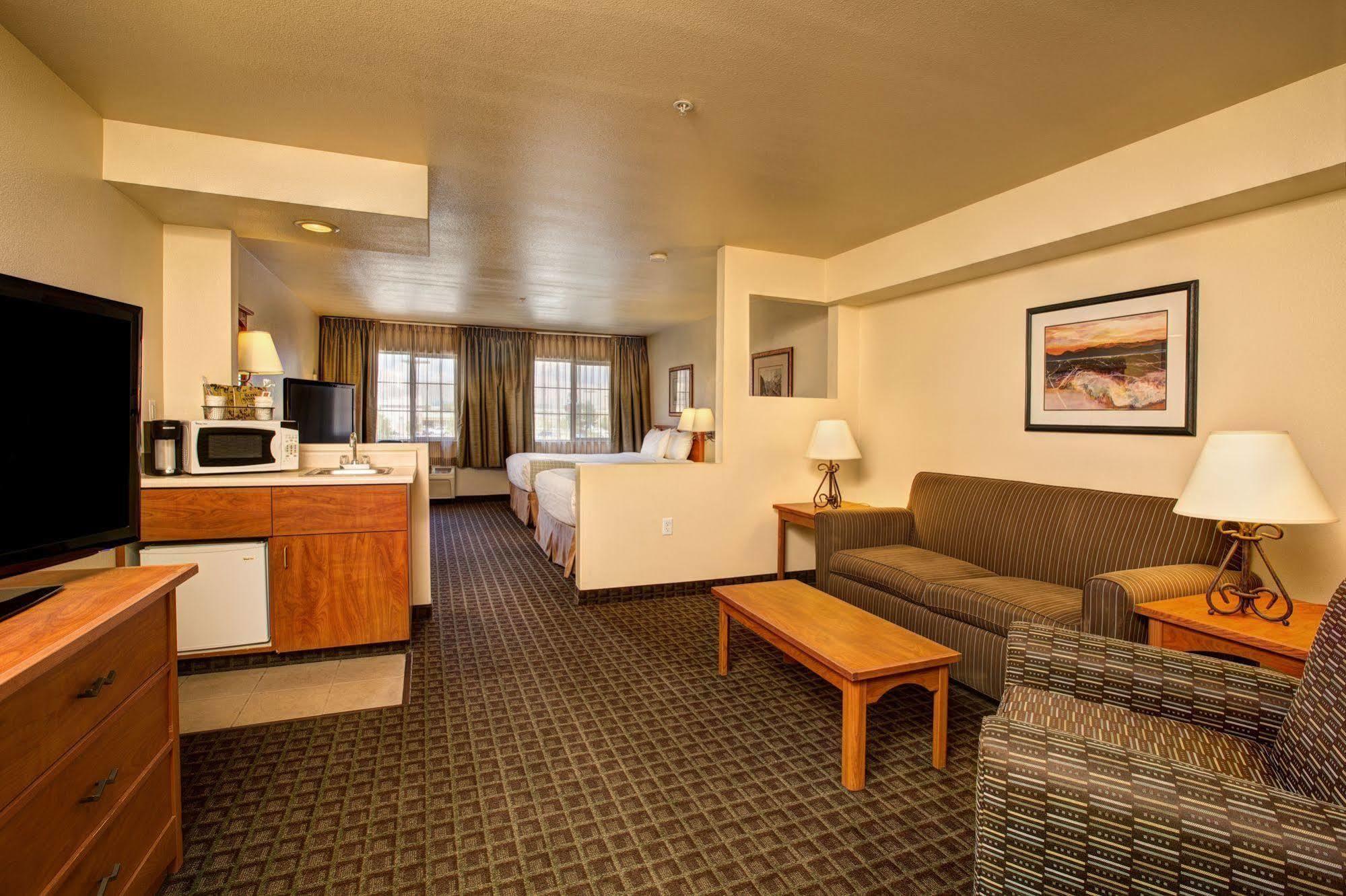 Hotel Gold Dust West